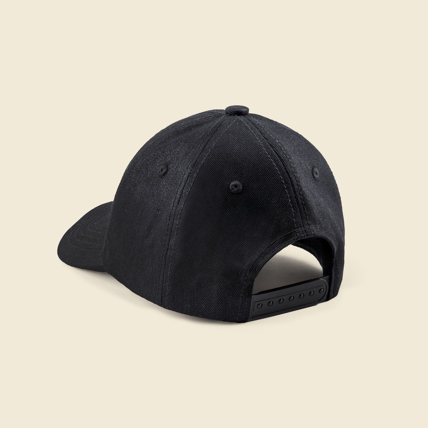 'The black signature’ cap