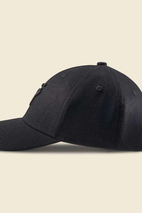 'The black signature’ cap