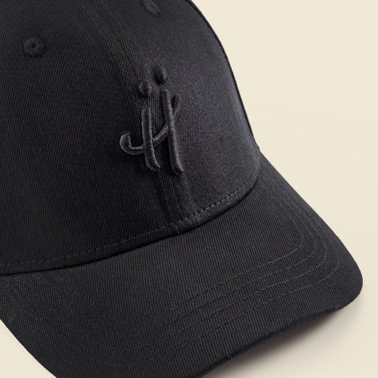 'The black signature’ cap