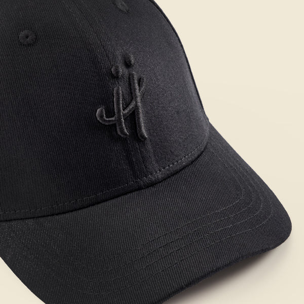 'The black signature’ cap