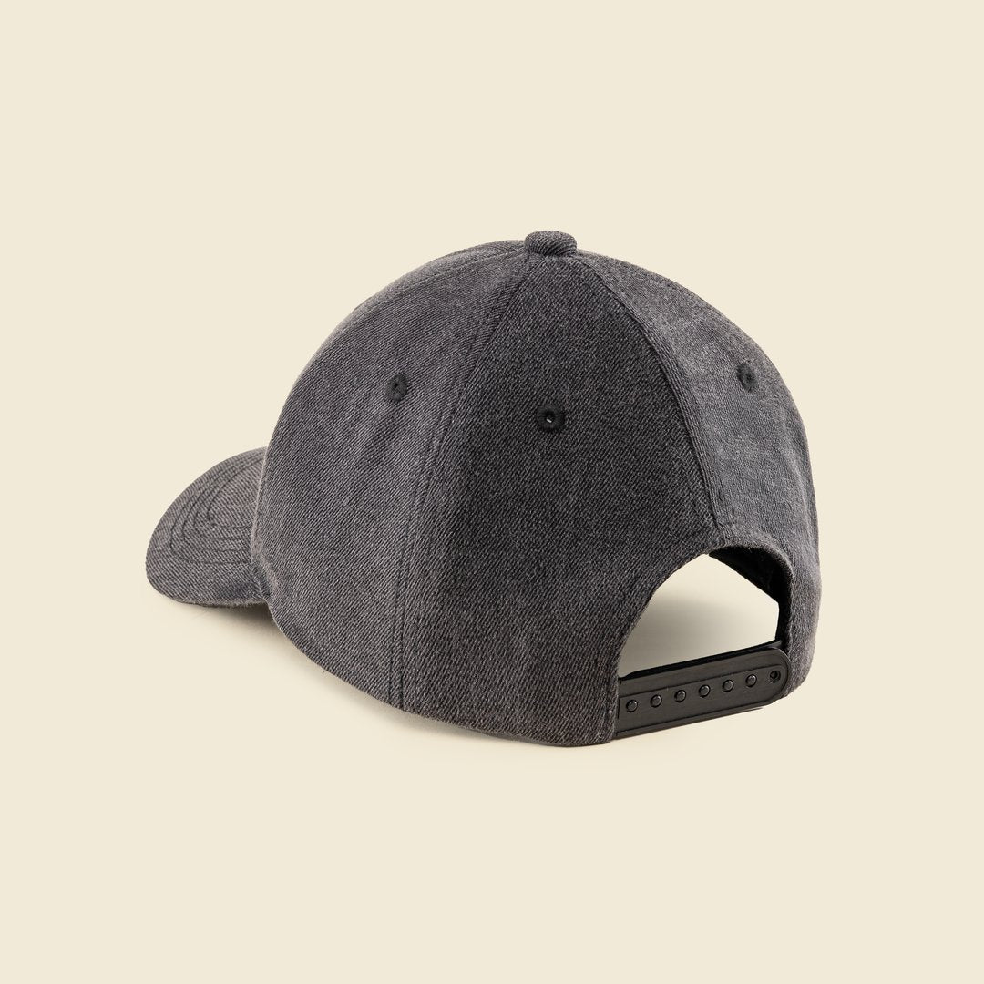 "The signature H" cap