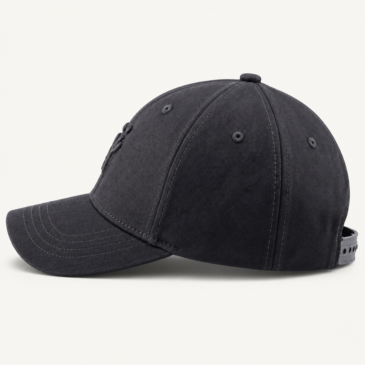'The black signature’ cap