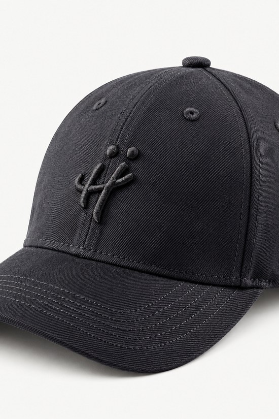 'The black signature’ cap